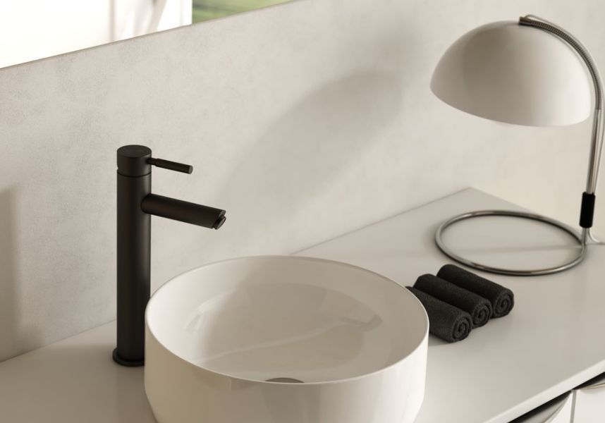 Змішувач для раковини (умивальника) KOHLMAN ROXIN BLACK високий * QB170RB фото